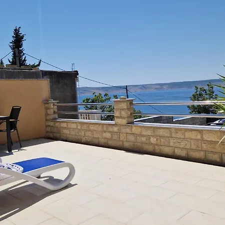 Apartment In Croatia Near The Coast *